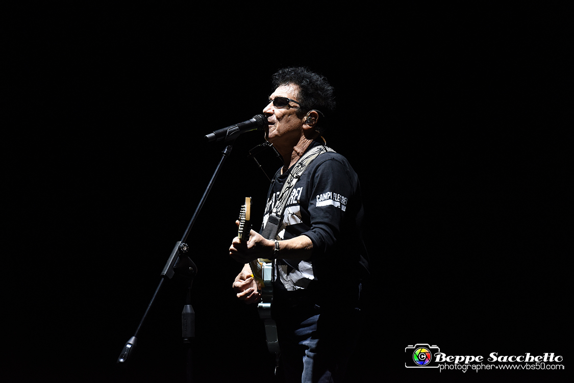 VBS_3965 - Concerto Edoardo Bennato - Peter Pan Rock 'n' Roll Tour.jpg